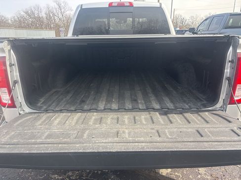 Used 2018 Chevrolet Silverado 1500 LTZ Z71 w/ Redline Edition image 12