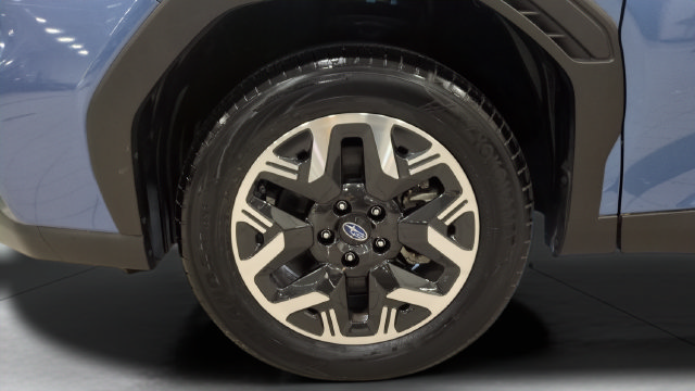 Certified 2025 Subaru Forester Premium AWD/4WD image 26