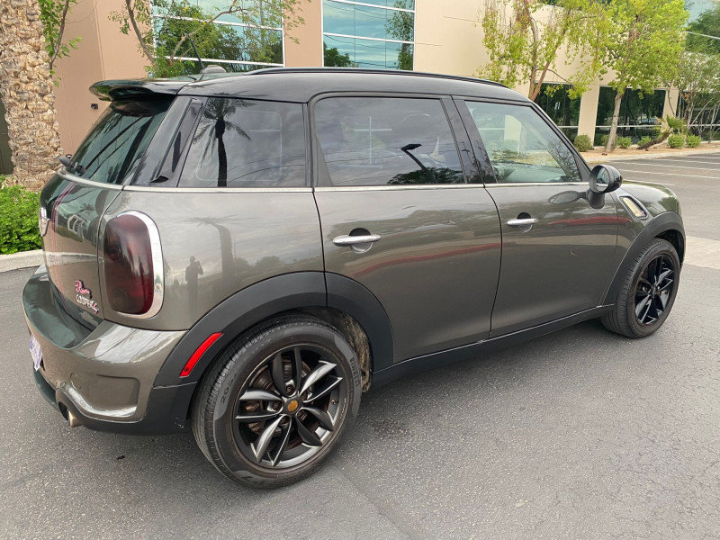 Used 2012 MINI Cooper Countryman S FWD image 3