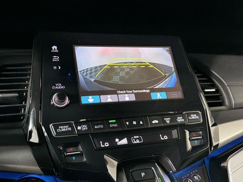 Used 2020 Honda Odyssey Elite image 25