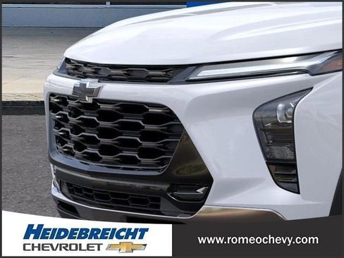 New 2025 Chevrolet Trax ACTIV w/ Sunroof Package image 14