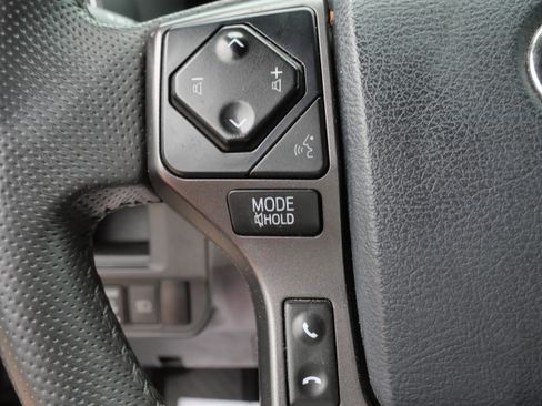 Certified 2018 Toyota Tacoma TRD Sport AWD/4WD image 27