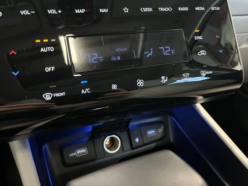 Used 2024 Hyundai Tucson SEL w/ Convenience Package AWD/4WD image 15