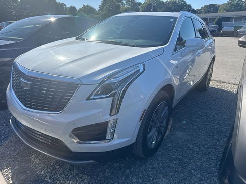 Used 2025 Cadillac XT5 Premium Luxury FWD image 1