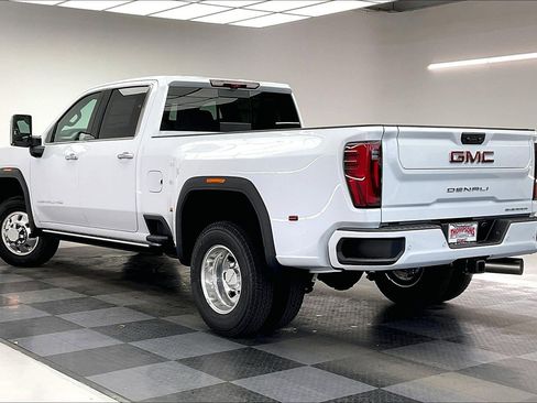 New 2026 GMC Sierra 3500 Denali image 2