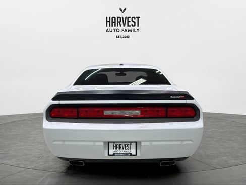 Used 2014 Dodge Challenger SRT8 Core RWD image 5