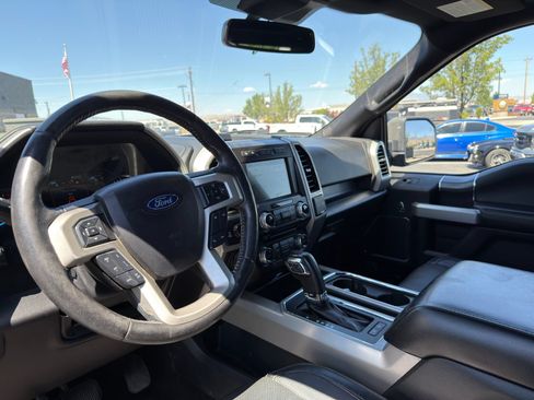 Used 2018 Ford F150 Lariat w/ Equipment Group 502A Luxury AWD/4WD image 8