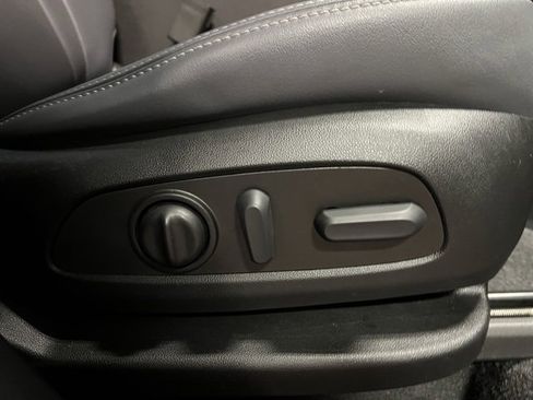 Used 2023 Buick Enclave Essence w/ Experience Buick Package image 34