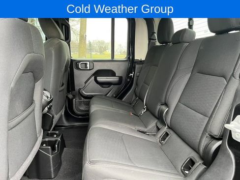 Used 2021 Jeep Gladiator Sport AWD/4WD image 8