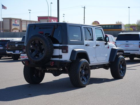 Used 2016 Jeep Wrangler Unlimited Sport AWD/4WD image 3