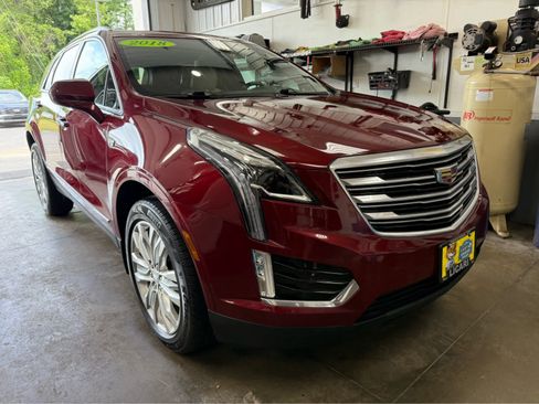 Used 2018 Cadillac XT5 Premium Luxury AWD/4WD image 3