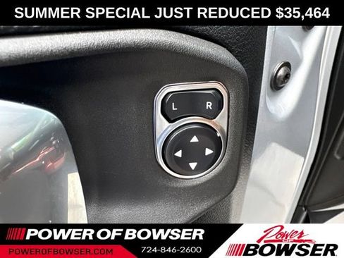 Used 2023 Jeep Gladiator Rubicon w/ Cold Weather Group AWD/4WD image 14