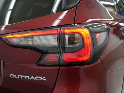 Used 2022 Subaru Outback Limited AWD/4WD image 61