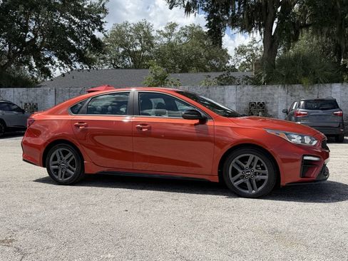 Used 2021 Kia Forte GT-Line FWD image 2