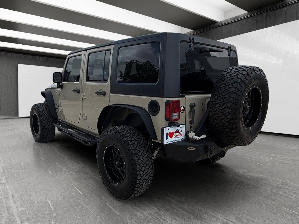 Used 2018 Jeep Wrangler Unlimited Sport S AWD/4WD image 3