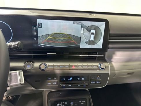 Certified 2025 Hyundai Kona Limited image 22