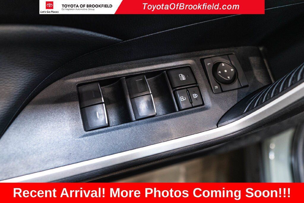 Certified 2023 Toyota RAV4 XLE AWD/4WD image 17