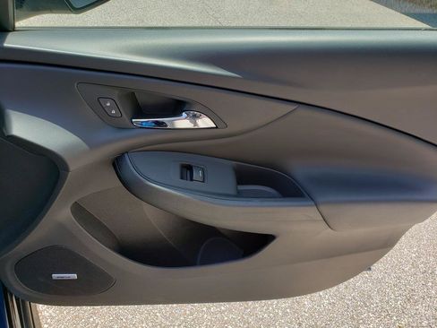 Used 2019 Chevrolet Volt Premier w/ Driver Confidence II Package FWD image 19