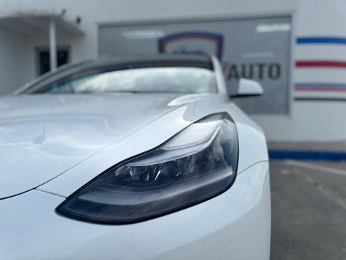 Used 2023 Tesla Model 3 Standard Range image 12