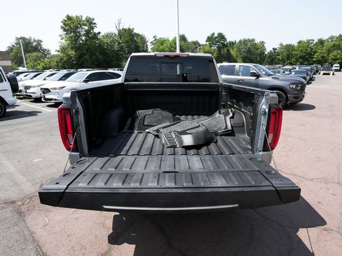 Used 2024 GMC Sierra 1500 Denali AWD/4WD image 47