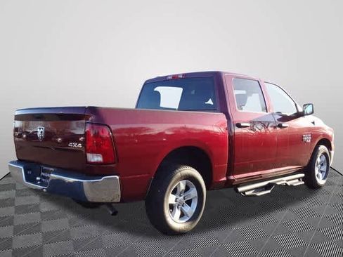 Used 2022 RAM 1500 Classic SLT image 3
