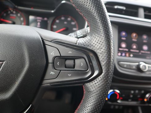 Used 2023 Chevrolet TrailBlazer RS image 18