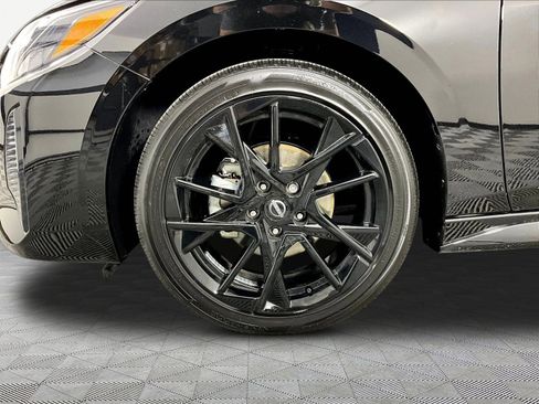 Certified 2025 Nissan Sentra SR w/ Midnight Edition FWD image 33