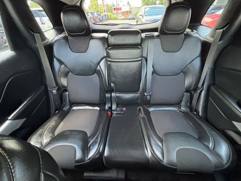 Used 2018 Jeep Cherokee Latitude Plus w/ Trailer Tow Group AWD/4WD image 18