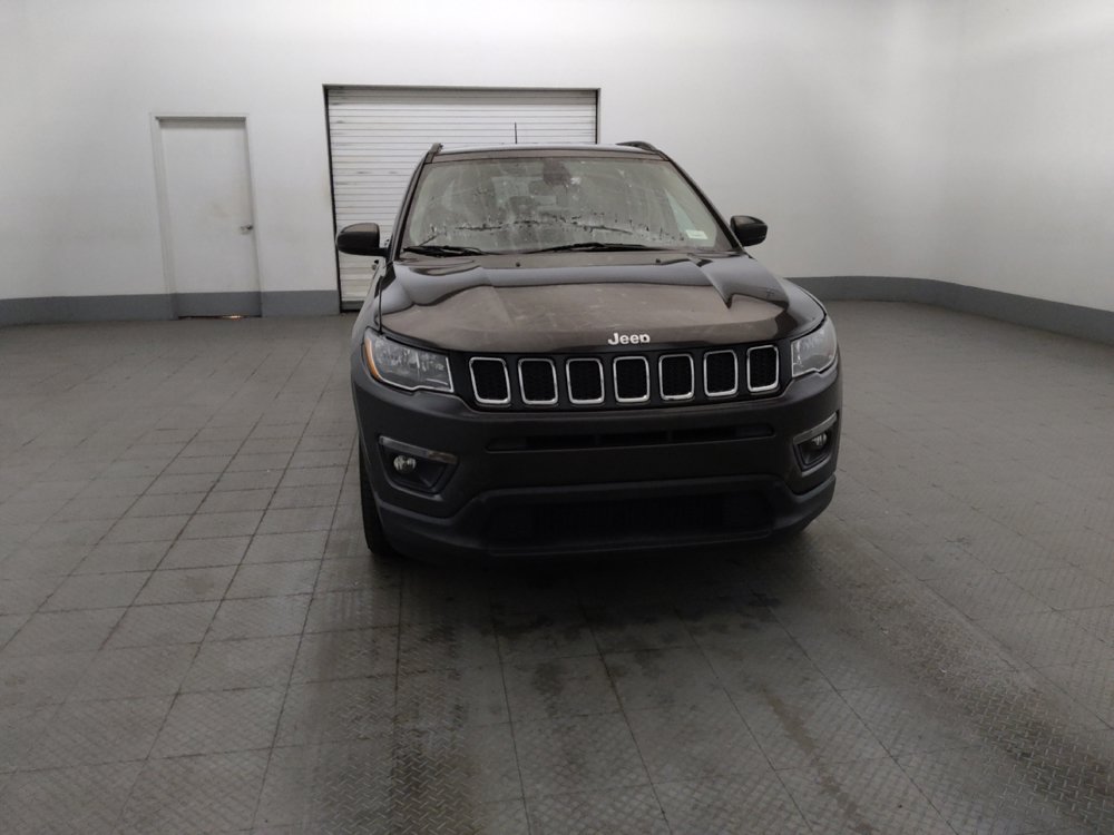 Used 2019 Jeep Compass Latitude w/ Popular Equipment Group FWD image 14