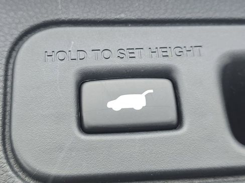 Used 2023 Honda Pilot EX-L image 16