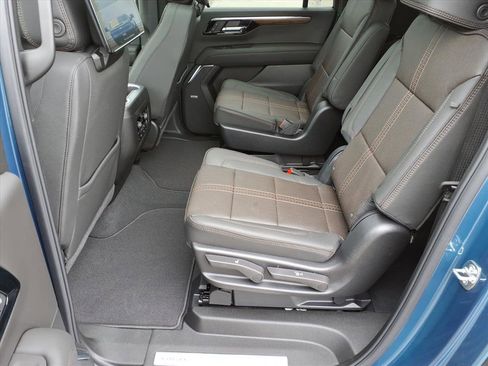 New 2026 Chevrolet Suburban High Country AWD/4WD image 8
