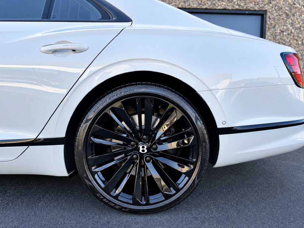Used 2023 Bentley Flying Spur W12 AWD/4WD image 25