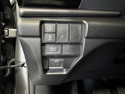 Certified 2025 Acura RDX SH-AWD image 17