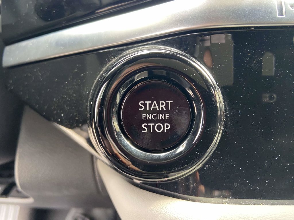 Used 2026 Nissan Pathfinder SL FWD image 19