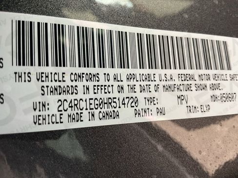 Used 2017 Chrysler Pacifica Touring-L Plus image 39