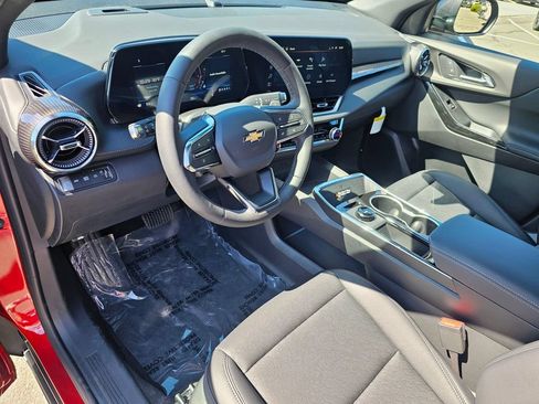 New 2026 Chevrolet Equinox LT w/ Convenience Package II AWD/4WD image 19