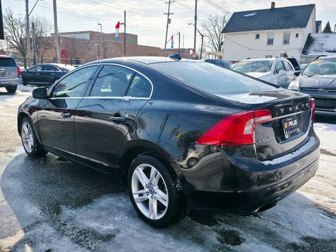 Used 2015 Volvo S60 T5 Premier w/ Convenience Package image 9