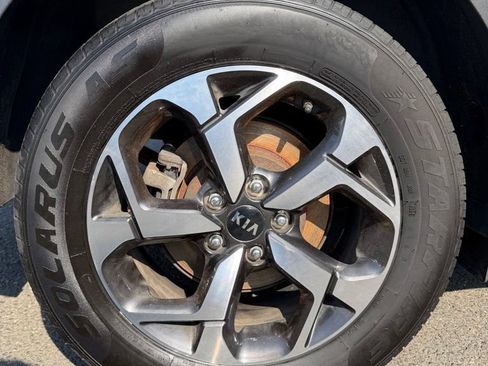 Used 2022 Kia Sportage LX AWD/4WD image 16