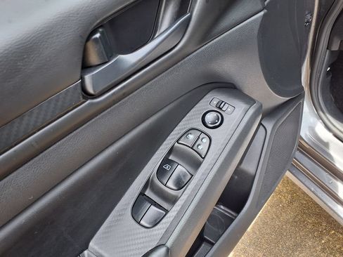 Used 2024 Nissan Altima 2.5 S FWD image 18