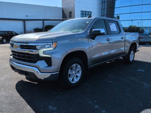 Used 2025 Chevrolet Silverado 1500 LT image 8