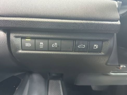 Used 2026 Toyota Camry LE FWD image 33