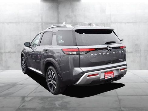 New 2025 Nissan Pathfinder Platinum image 6
