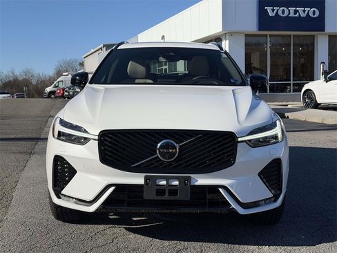 New 2026 Volvo XC60 B5 Plus w/ Protection Package Premier image 23