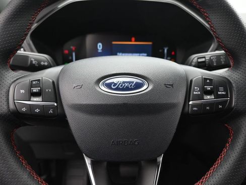 Certified 2025 Ford Escape ST-Line AWD/4WD image 12