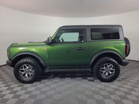 Used 2022 Ford Bronco Badlands image 6