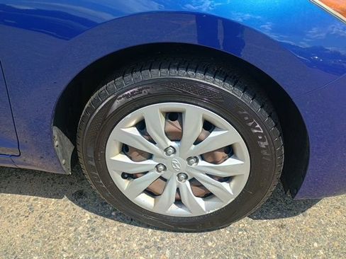 Used 2019 Hyundai Accent SE FWD image 10