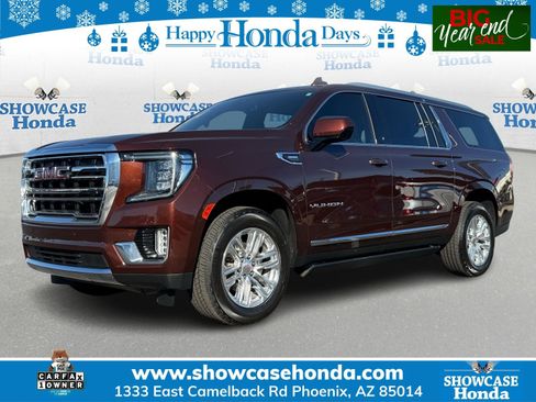 Used 2023 GMC Yukon XL SLT image 1