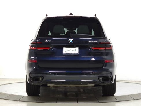 Used 2026 BMW X7 xDrive40i w/ M Sport Package AWD/4WD image 8