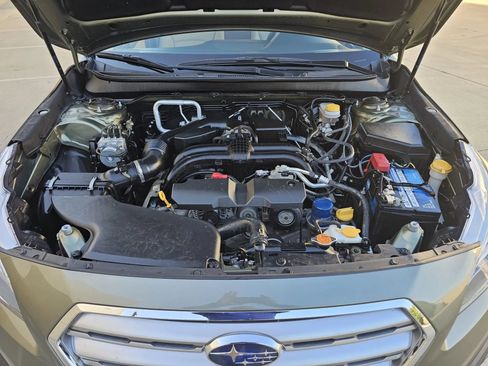 Used 2017 Subaru Outback 2.5i Premium w/ Popular Package #2 AWD/4WD image 34