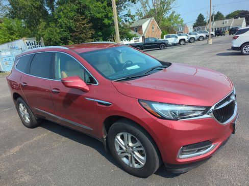 Used 2019 Buick Enclave Essence AWD/4WD image 8